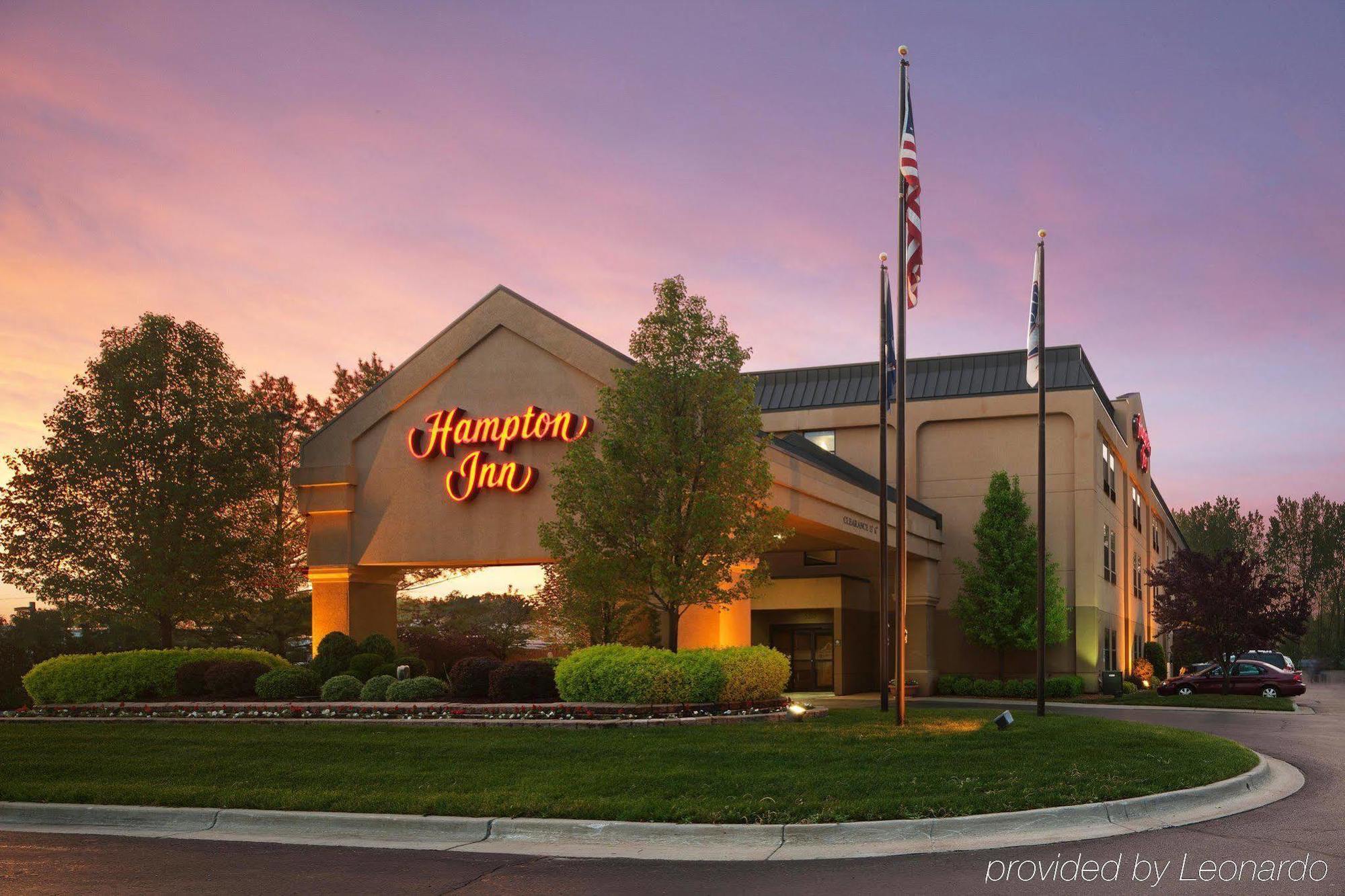 Hampton Inn Mount Pleasant Exterior photo